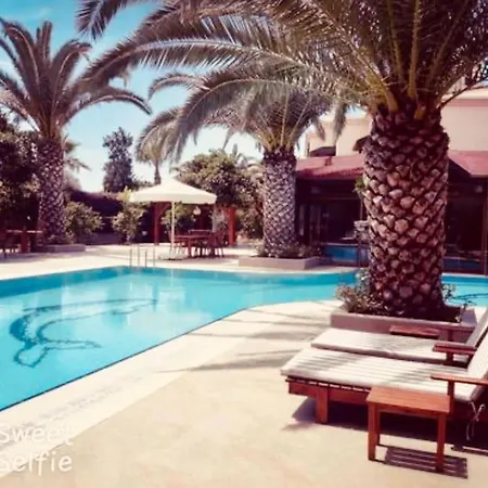 Sleeps 4, Luxury With Shared Pool - Awz 306 * Bodrum